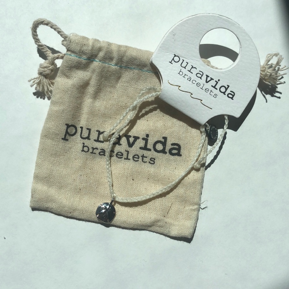 SAND DOLLAR CHARM BRACELET